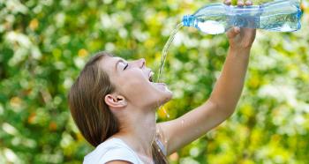 How to drink water properly to lose weight Drink water every 15 minutes